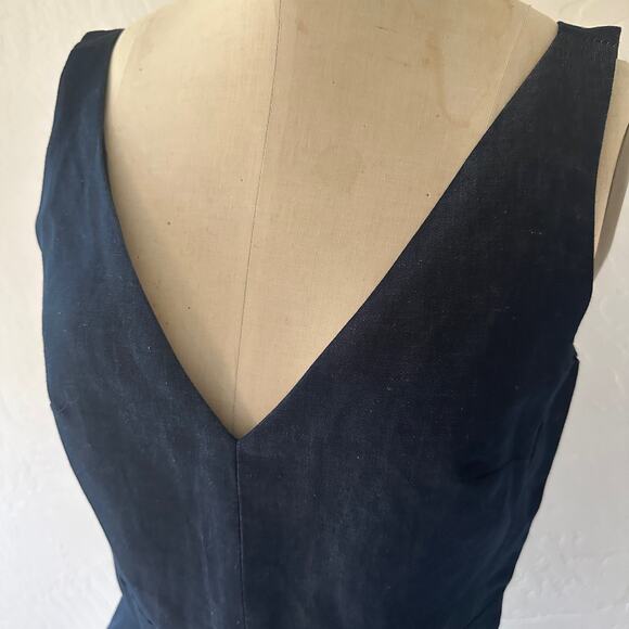 GAP | Womens Double V Chambray Blue Linen Dress $79 NEW Size 2 Minimalist Demure - Picture 2 of 11